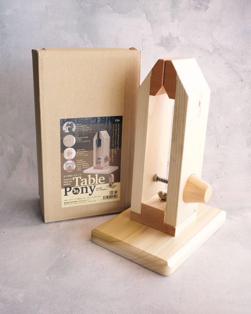 [8599] Craft Table Pony
